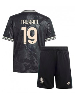 Juventus Khephren Thuram #19 Replika Tredje Kläder Barn 2025-26 Kortärmad (+ byxor)